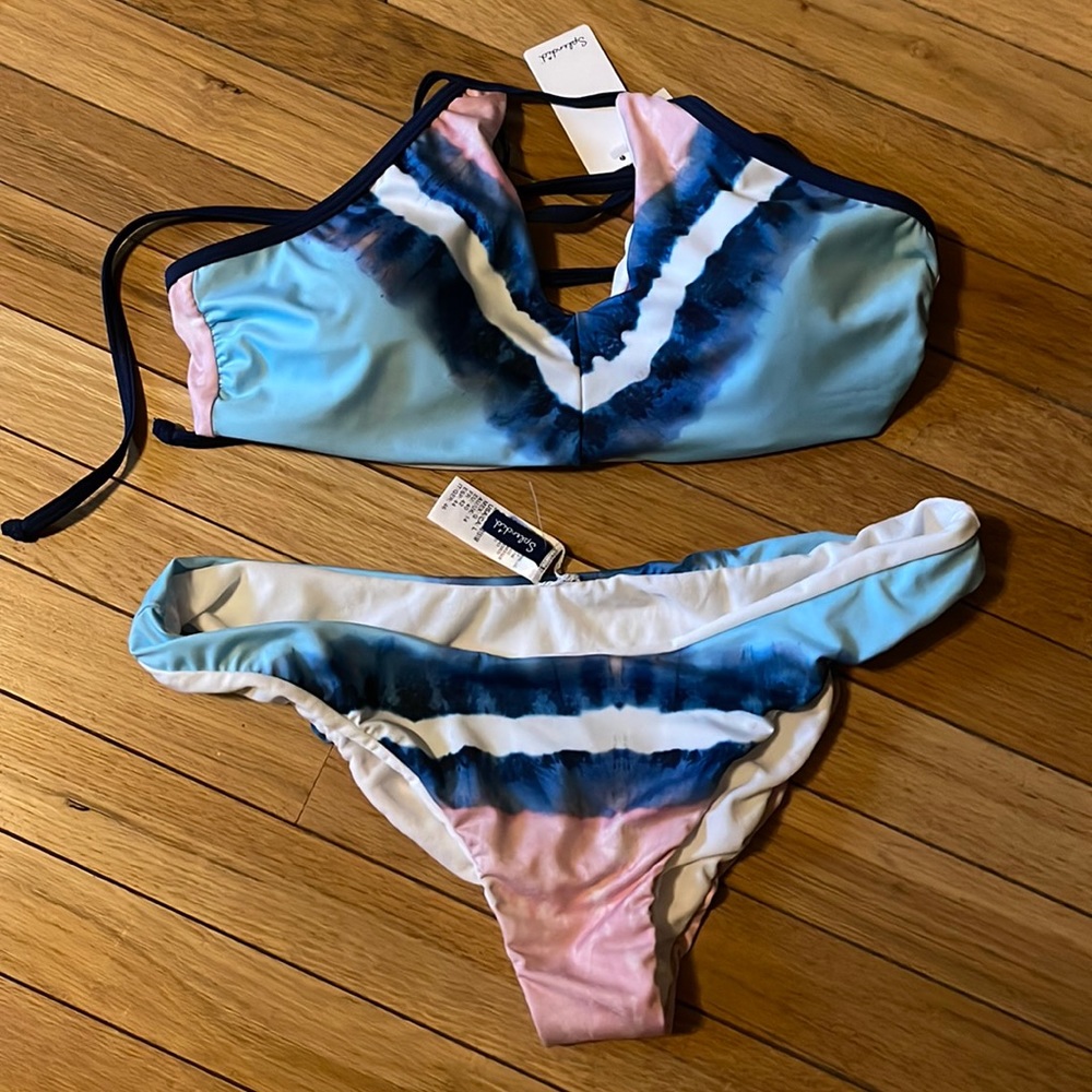 Woman’s swim bikini NWT